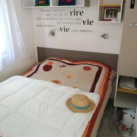 Mobil 6 A 8pers * סן ז'אן דה מון