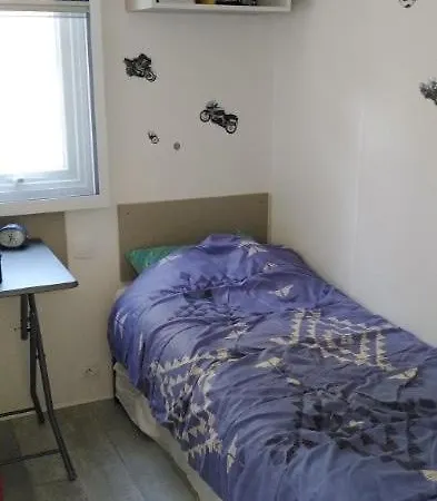 אתר קמפינג Mobil 6 A 8pers סן ז'אן דה מון