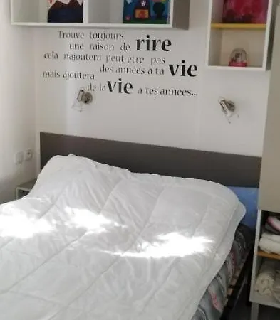 Mobil 6 A 8pers * סן ז'אן דה מון